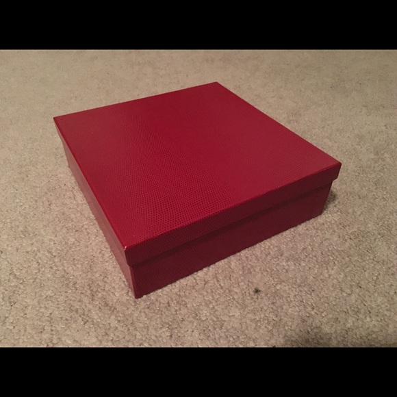 Pearl Necklace - Picture 4 of 5